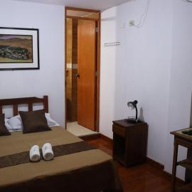 Habitación Matrimonial con entrada independiente