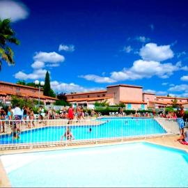 Maison climatisée 6 pers avec piscine surveillée, Plage et port à 5 min à pied, Terrasse, WiFi, hotel in Saint-Cyprien-Plage