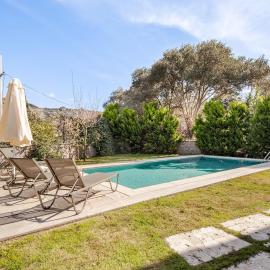 Luxury 4BR Yalıkavak Villa with Private Pool Garden