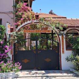 GÜNIŞIĞI Pansiyon、Koycegizのホテル
