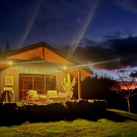 Ripples Retreat - Riverside Luxury، فندق في Piopio