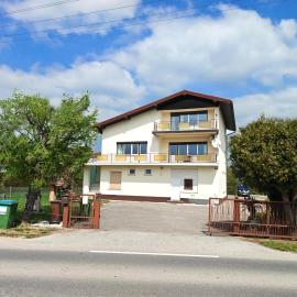 Angela Hostel