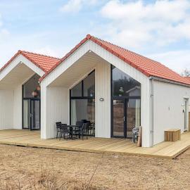 Luxury Villa near Kattegat Beach, hotel em Læsø