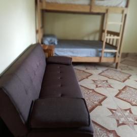 Cozy Two-bedroom Hot-Cold Water Apartment