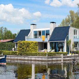 Holiday Home in Loosdrecht with terrace, Hotel in Loosdrecht