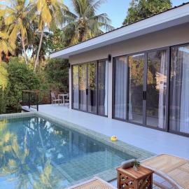 Velora Private Pool Villa - Spacious 2BR, Walk to Hin Kong Beach، فندق في كو بانغان