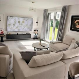 6-Min Drive to Disneyland House with Free Parking, hotel in Coupvray