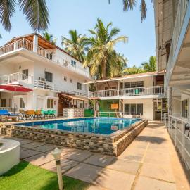 Beach Walk Resort Walk In Morjim Beach Goa, hotel v destinaci Morjim