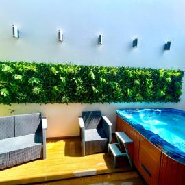 Private Hot Tub All Year Round - 25 min Lisbon, hotel v destinácii Setúbal