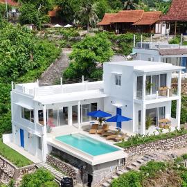 3BR Ocean View, Infinity Pool, Greek Style, Villa Helios, hotel em Nusa Penida