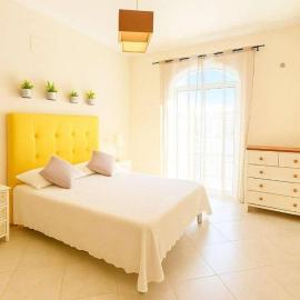 Cabanas Apartment Private Pool & Free Parking 5 min drive to beach