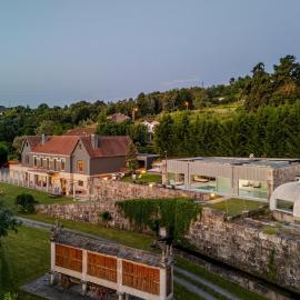 Tojeira Farmhouse, hotel i Vila Real