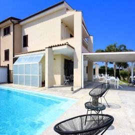 Epipoli Charming Villa and Pool