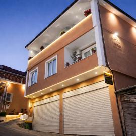 Villa Mefaja, hotel in Krujë