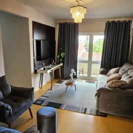 Apartamento amplo, confortável e central!, hotel in Veranópolis