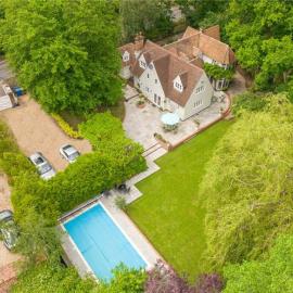 Berkshire Cottage - Wellness Centre, hotel v destinácii Sunninghill