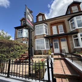 Diamonds Guest House, hotel in York