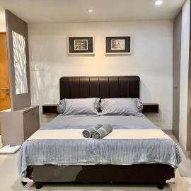 Cozy Studio One Narita Apt near airport、Rawagempolのホテル