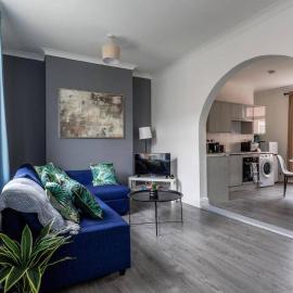 Modern 3 Bed home, Family, holiday maker, contractors welcome, Hotel in Durham