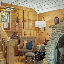 Magical Cabin near Main St Waterfalls Hikes