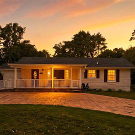Charming 3-bedroom house in Wilmington with WiFi, AC, hotel in Wilmington