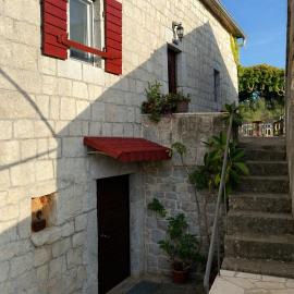 Villa Sunrise, hotel in Herceg-Novi