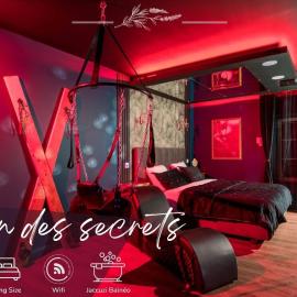 La suite des Secrets - Jacuzzi, clim & sensualité，Les Cabannes的飯店