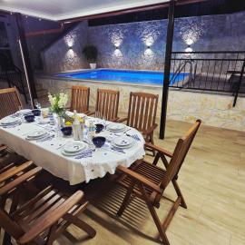 Adria Stone House, hotel en Grižane