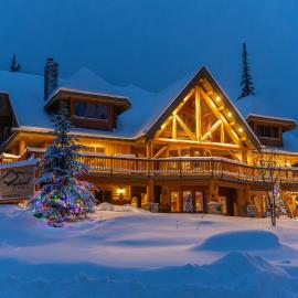 Viesnīca Vagabond Lodge at Kicking Horse pilsētā Goldena