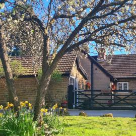Stylish Open Plan Guest House 400sq ft Rutland, hotel a South Witham