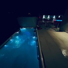 Romantic Lodge -Private Swimm-Spa, hotel a Banja Luka