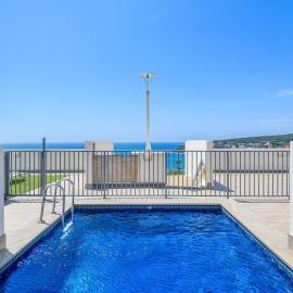 Manly Water Views, Pool, Steps to Beach and Parking