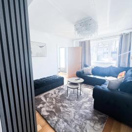 Family 3BR Home with Parking & Garden Sleeps 6