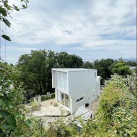 Loft House on the Hill