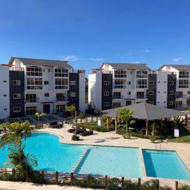 Penthouse Suite in shared home near Punta Popy