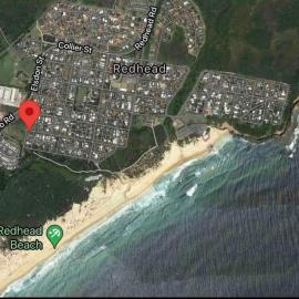 Brand New House at Redhead Beach، فندق في Redhead