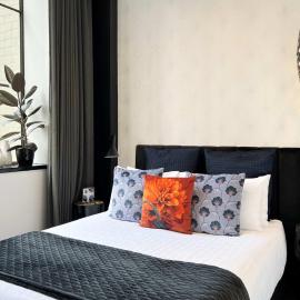 Stylish Studio with Full Kitchen on Hobson Street
