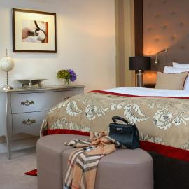 Romantik Hotel Burgkeller Residenz Kerstinghaus, hotel v destinaci Meißen