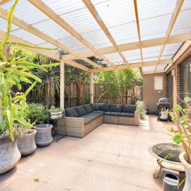 Brock Manor - Burwood City Hideaway