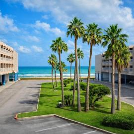 The Sandbar Stay - North Beach Waterfront Condo, hotel a Corpus Christi