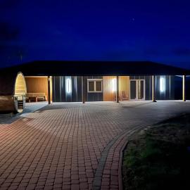 Domek na łowisku, hotel a Adamówka