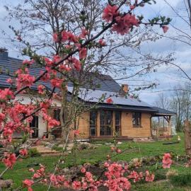 Esterka Village, hotel sa Esterka
