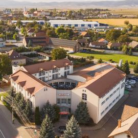 Hotel Atrium, hotel en Tîrgu Secuiesc