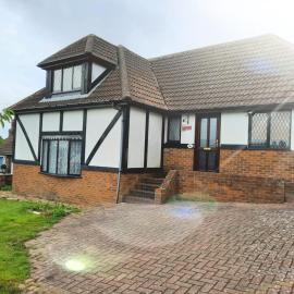 Modern Tudor home, sea views