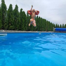 Basen z podgrzewaną wodą jacuzzi dmuchaniec sala zabaw WSZYSTKO W CENIE POBYTU, hotel em Białka Tatrzanska