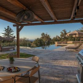 Sunny Villa-Earthen Stone Gem by etouri, hotel a Margarítai