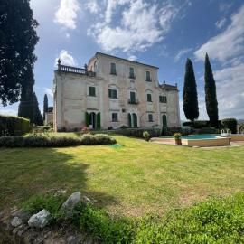 Villa San Giustino, hotel sa Cantagrillo