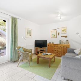 Achtern Diek 13a - Wohnung 2, hótel í Müggenburg