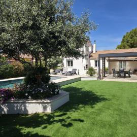 Superbe Villa "Lisena" au calme en centre-ville - plages à 15 min - cadre idéal: Marignane şehrinde bir otel