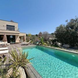 Villa moderne - 4 suites parentales - vue sur le maquis - Piscine - Boulodrome - Jardin - Porto Vecchio, hôtel à Lecci